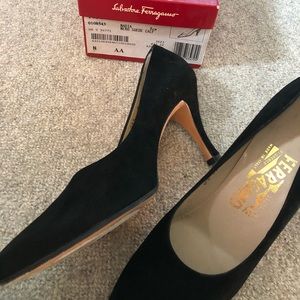 Salvatore Ferragamo Nadia Nero Suede Heels